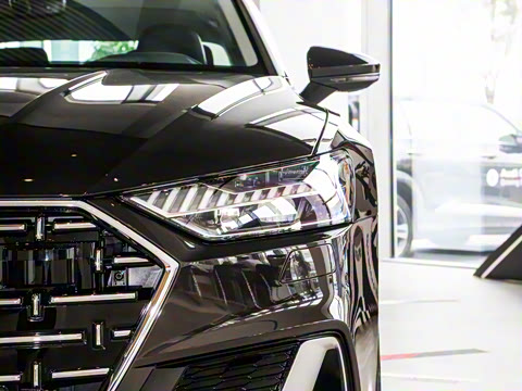 2024�� 45 TFSI quattro ������