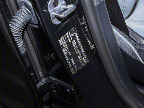 2024�� GLC 260 4MATIC ����SUV