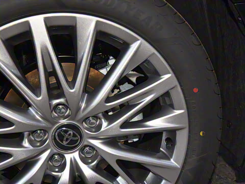 2024�� ˫�� 2.5L XLE����