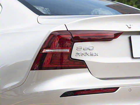 2025�� B4 ���ݺ�����