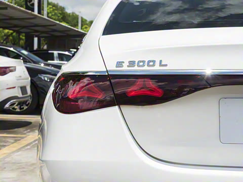 2024�� �Ŀ� E 300 L ʱ����