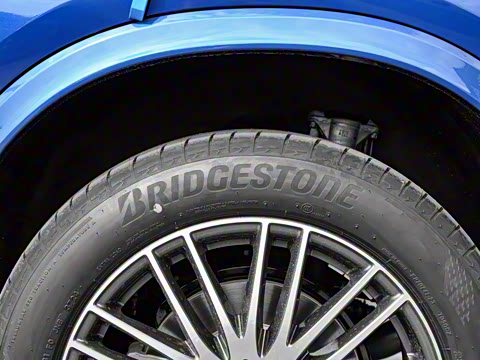 2025�� GLC 300 L 4MATIC ������ 7��