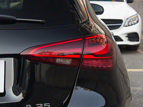 2025�� AMG A 35 4MATIC