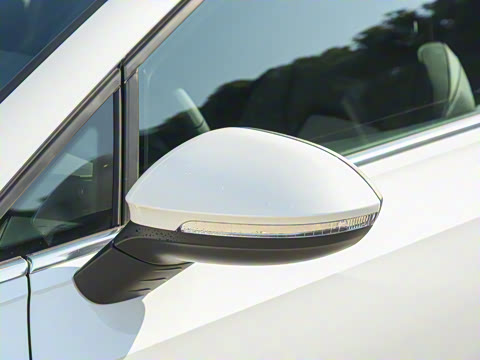 2025�� 300TSI R-Line