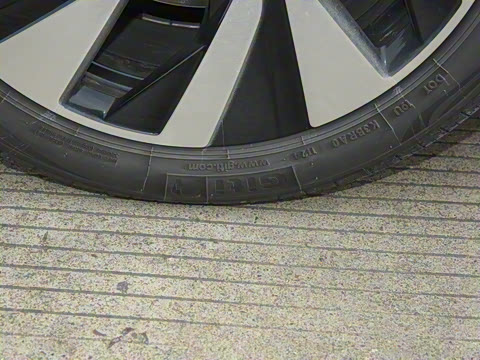 2025�� 300TSI Pro