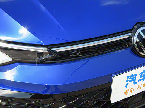 2025�� 300TSI R-Line