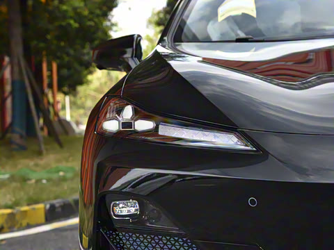 2025�� �Ŀ� ���羫Ӣ��