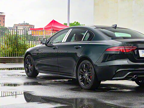 2025�� 2.0T 250PS R-DYNAMIC 90�����ذ�