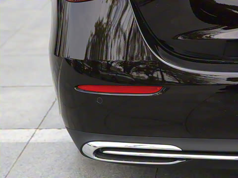 2025�� �Ŀ� E 300 L ʱ����