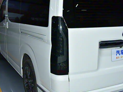 2024�� 3.5L ɽ��M7