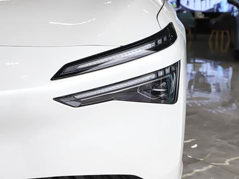 2025�� 70 ����� 53.7kWh