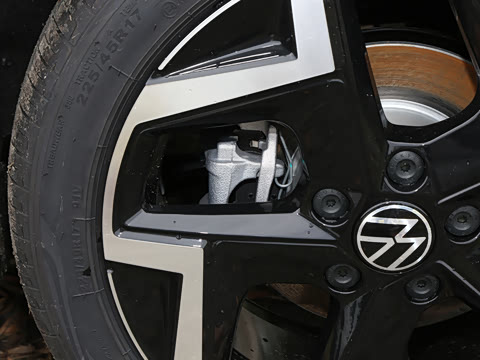 2025�� �Ŀ�� 300TSI R-Line