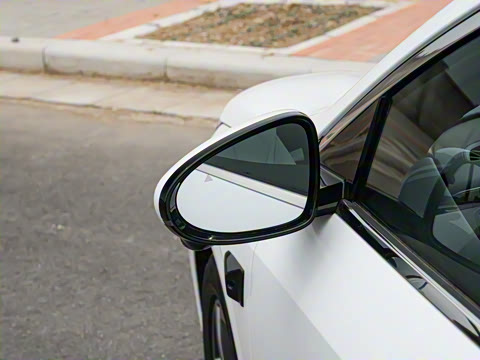 2025�� EV 545KM������