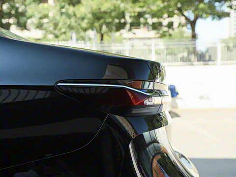 2023�� 740Li ������ ������װ