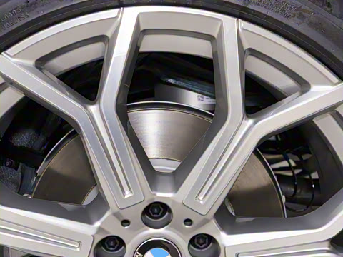 2024�� xDrive40i �����ͺ�����װ