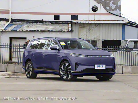 2025�� 636Ultra����� 5��