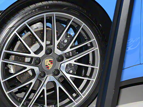 2023�� Carrera 3.0T