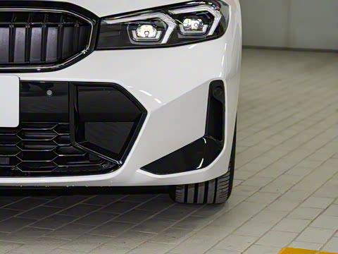 2025�� 330i M�˶���ҹ��װ