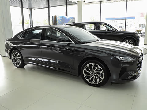 2025�� 2.0T ���ݰ�