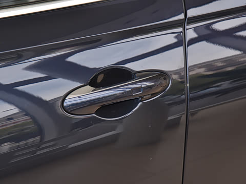 2024�� V8 Edition 8