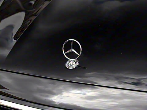 2025�� E 300 L ������