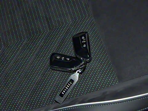 2025�� ̽��L 380TSI ��������