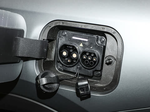 2025�� 210��������Pro����