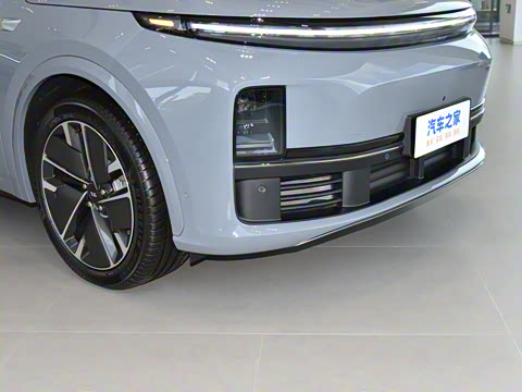 2025�� Pro ���ܻ��°�