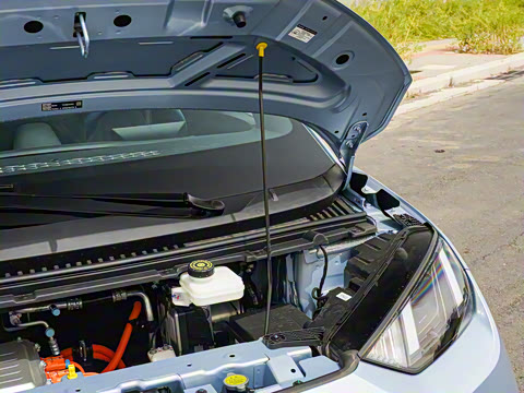 2025�� �Ǽݰ� 305km ���ɰ�