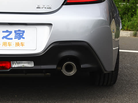 2025�� 2.4L �ֶ���EyeSight STI Sport