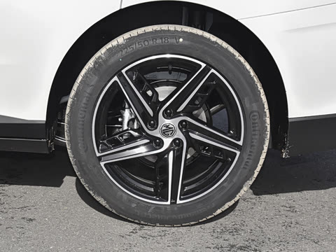 2025�� 1.5T 300 DCT������