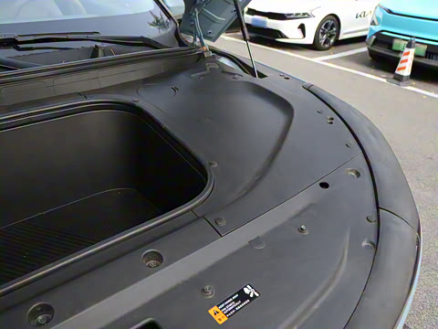 2025�� 630 Wave AWD