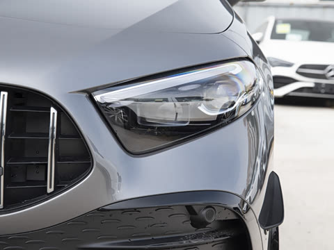 2025�� AMG A 35 4MATIC