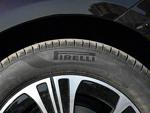 2025�� E 260 L �˶���