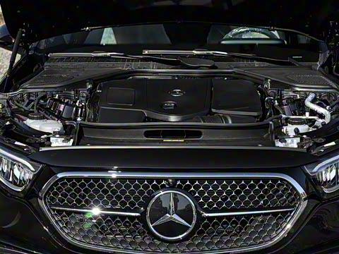 2025�� E 260 L �˶���