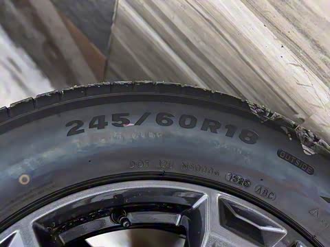 2025�� 2.0T 4WD Pro