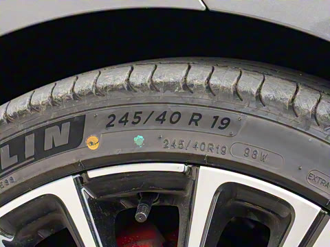 2025�� 2.0T 405 AT������