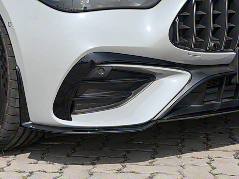 2024�� AMG CLE 53 4MATIC+ ���ܳ�