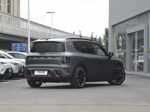 2025�� BRABUS ���ܰ�