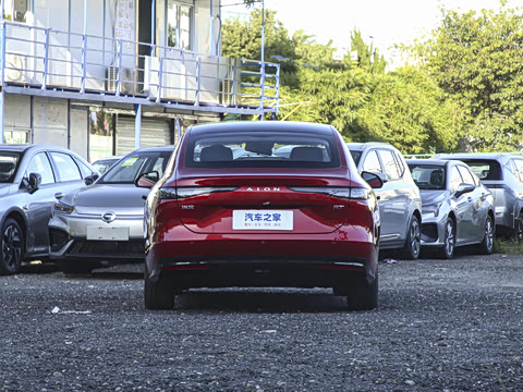 2025�� 650�Ǻ���