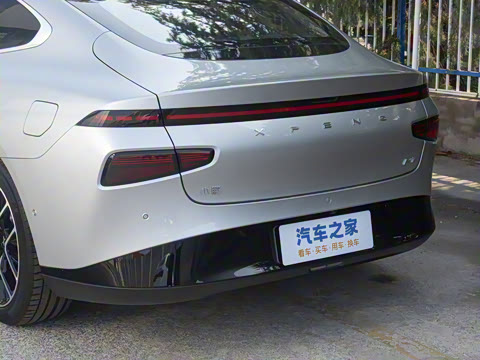 2023�� P7i 702 Max