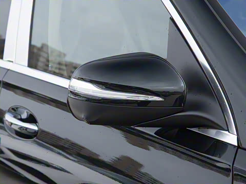 2025�� GLS 480 4MATIC