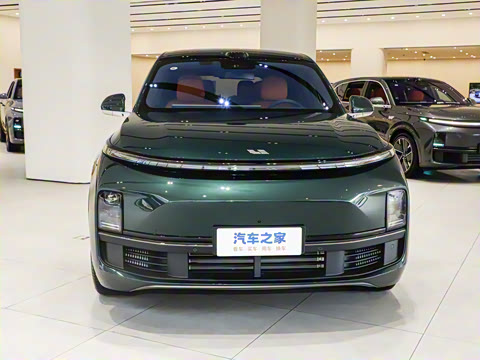 2025�� Ultra ���ܻ��°�