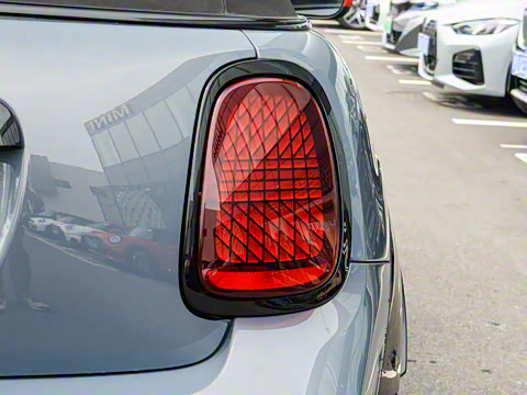 2025�� JOHN COOPER WORKS CABRIO