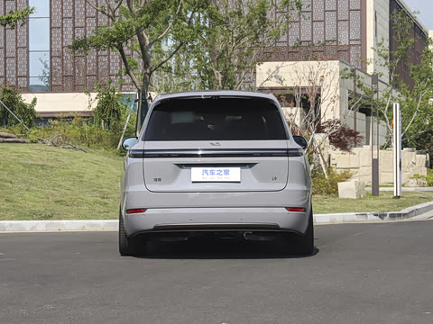 2025�� Ultra ���ܻ��°�