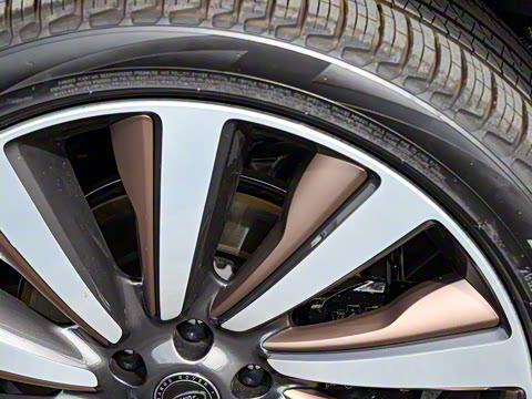 2024�� 3.0 L6 400PS SV���ٴ����ӳ��� 4��