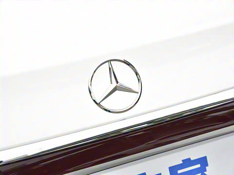 2024�� E 350 e L ���ʽ��϶����˶��γ�