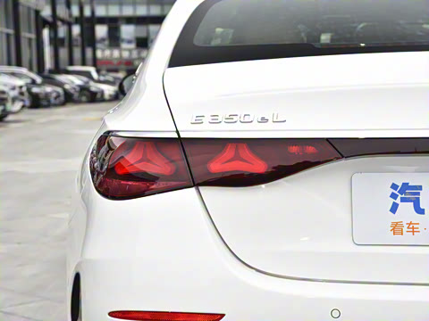 2024�� E 350 e L ���ʽ��϶����˶��γ�