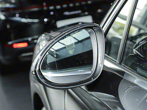 2025�� Cayenne 3.0T