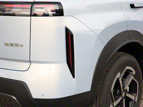 2025�� ���ܰ� 1.6T ��������